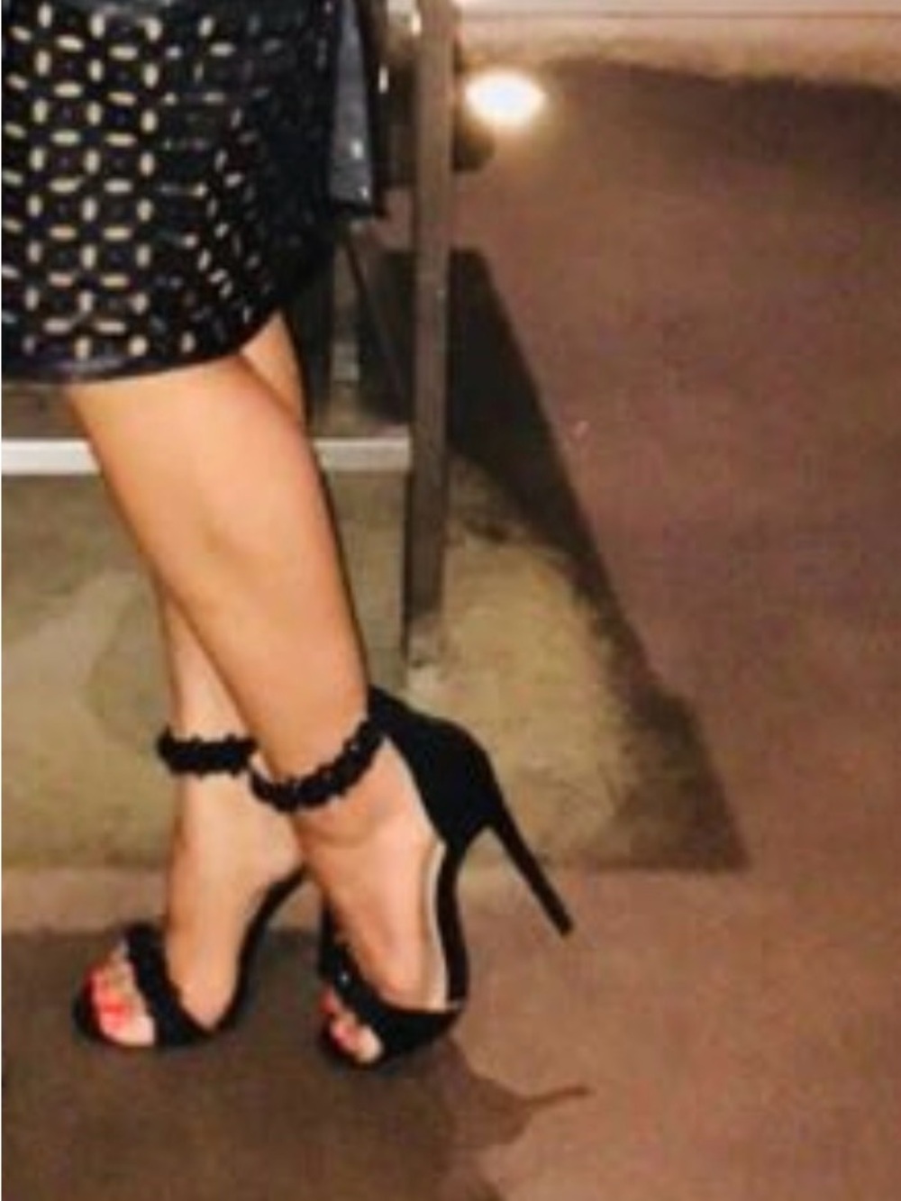 High heel, faux suede 5.5